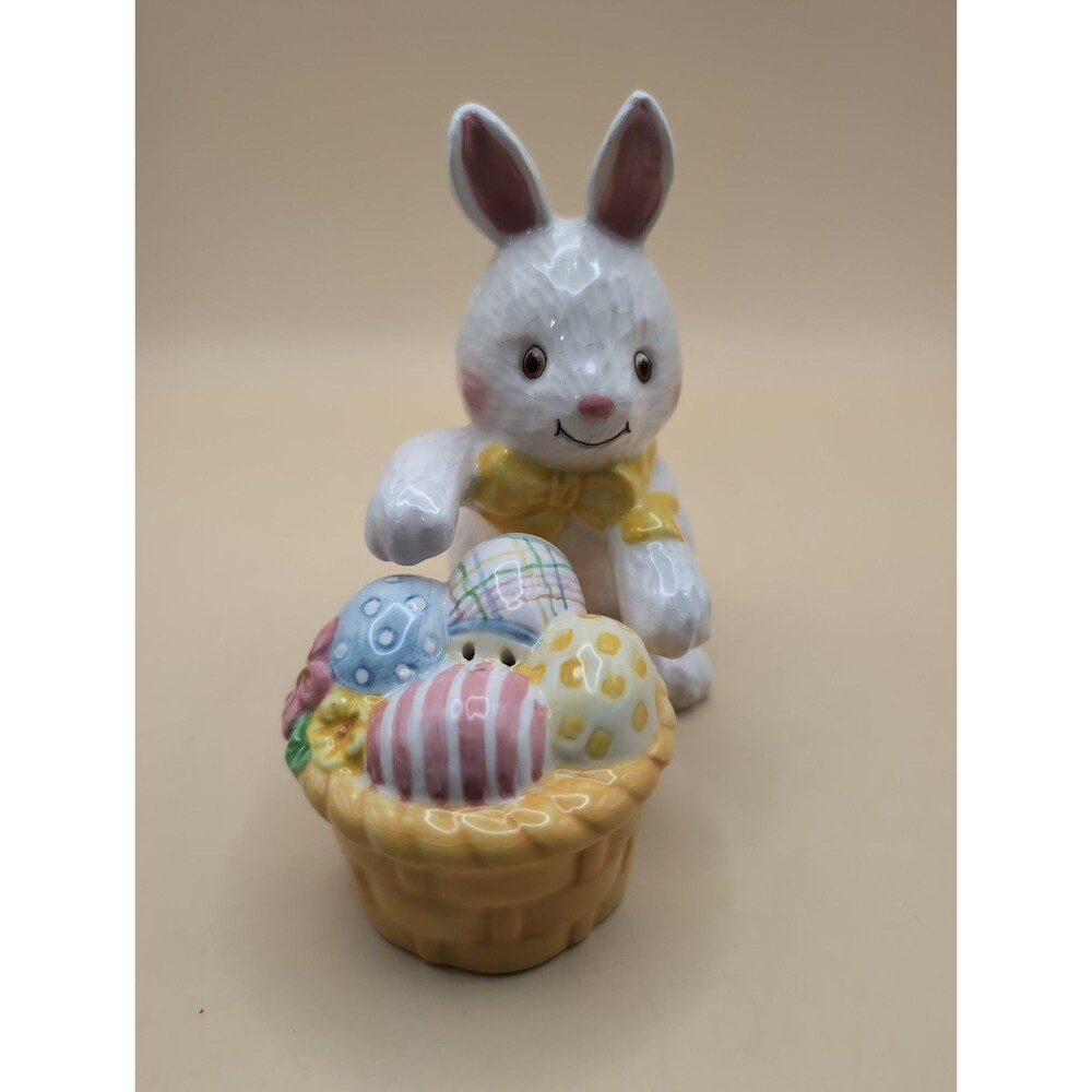Easter Bunny Salt And Pepper Shakers Flower Easter Eggs Decorative Porcelain